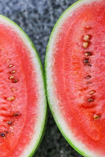 杭州公园吃瓜事件,一场引发热议的公共行为争议